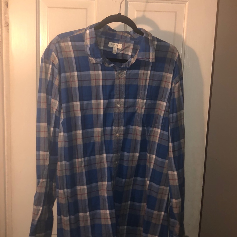 Men’s long sleeve button up shirt